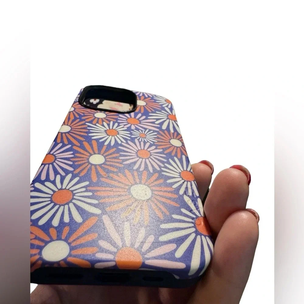 Casely Spring Forward Daisy Floral Case for iPhone 13 Pro blue flowers